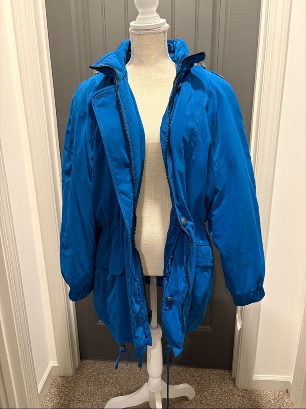 Blue Women's Puffer Jacket - Lightweight Warmth